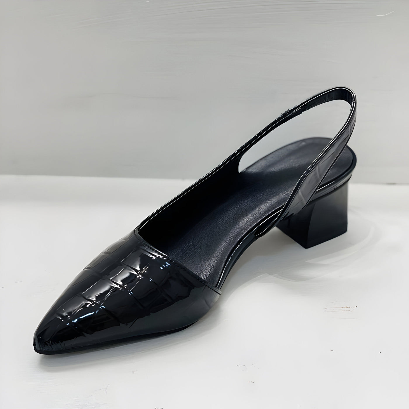 CLARA™ – Talons Orthopédiques Élégants et Confortables